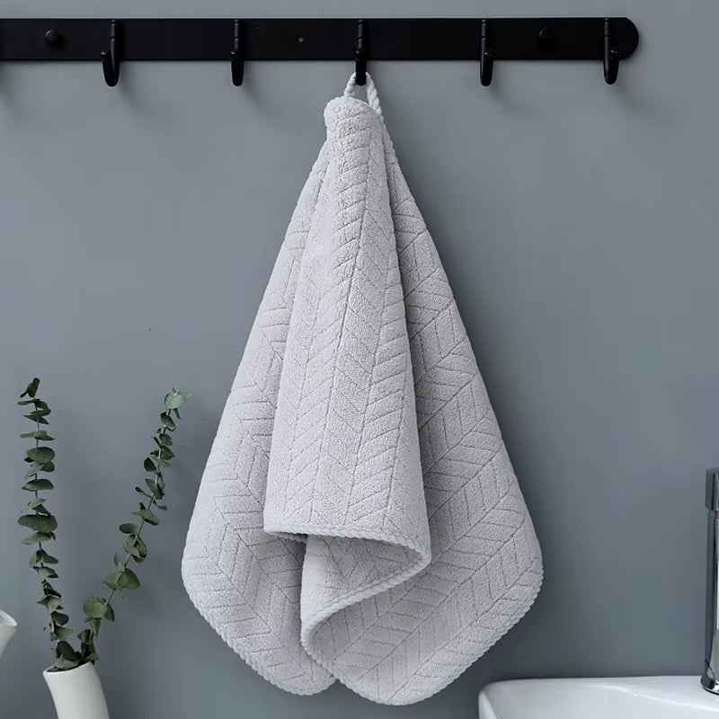 Thickened Coral Velvet Cotton Bath Towel Increases Water Absorption Adult Bath Towel Soft Affinity Household Quick-Drying